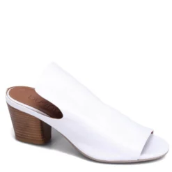 Bueno Women's Cara Heeled Sandal In White