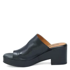 Miz Mooz Women's Gwen In Black -Getoutside Shoes mz s291303 bk 1003 4 1100x